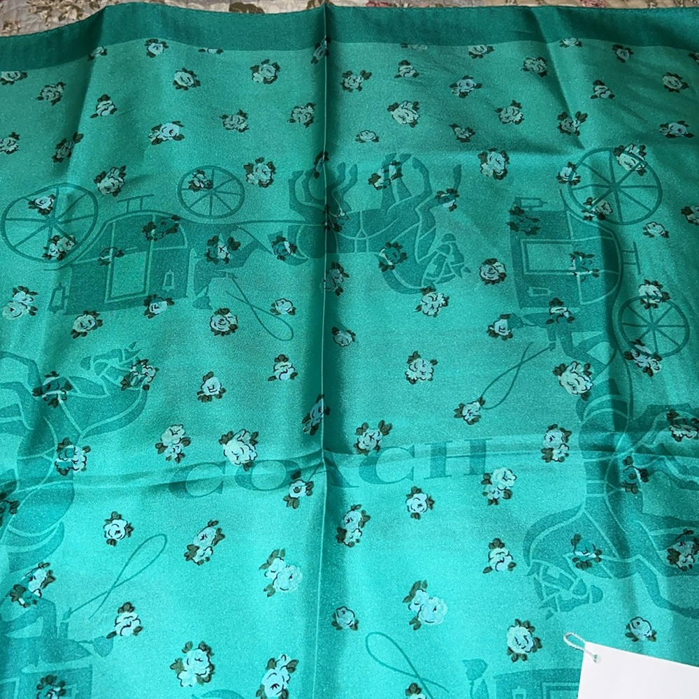 NWT Coach horse & carriage Silk Scarf - Picture 3 of 6